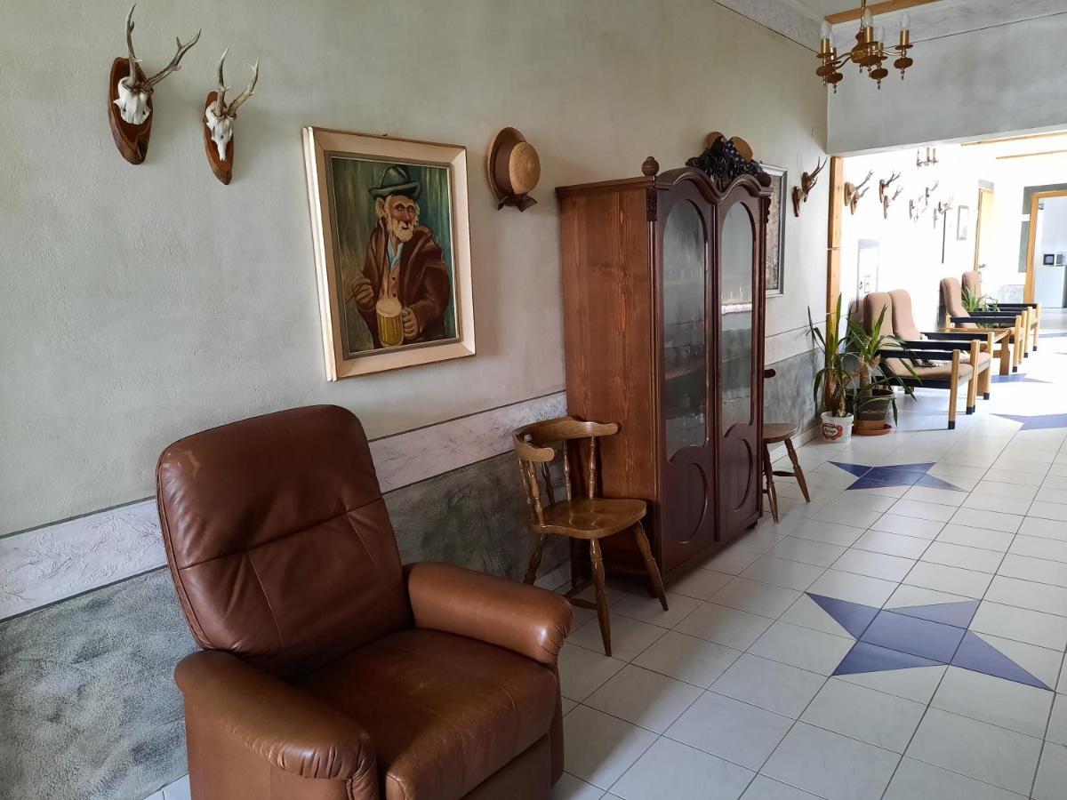 Hotel Koruna Jeseník Esterno foto