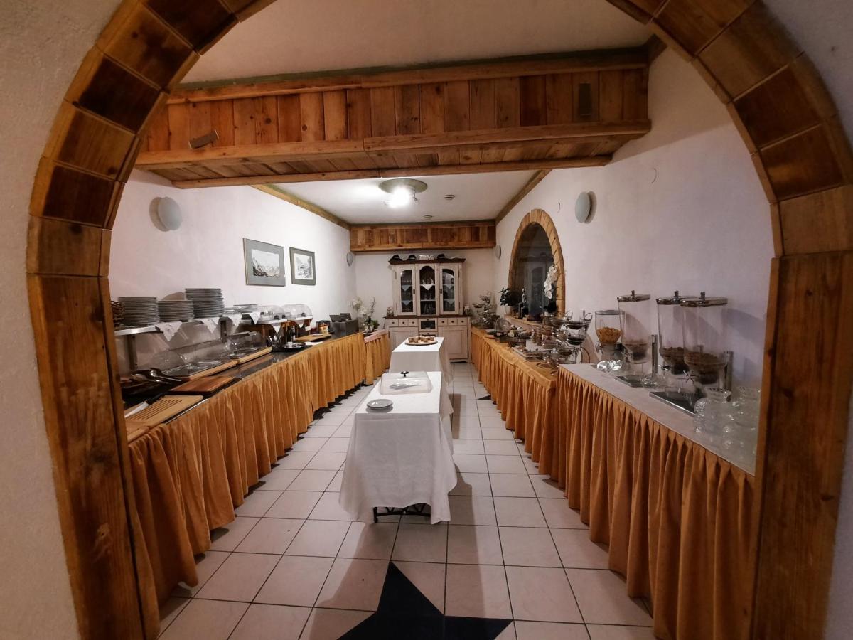 Hotel Koruna Jeseník Esterno foto