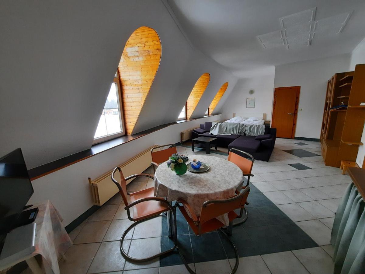 Hotel Koruna Jeseník Esterno foto