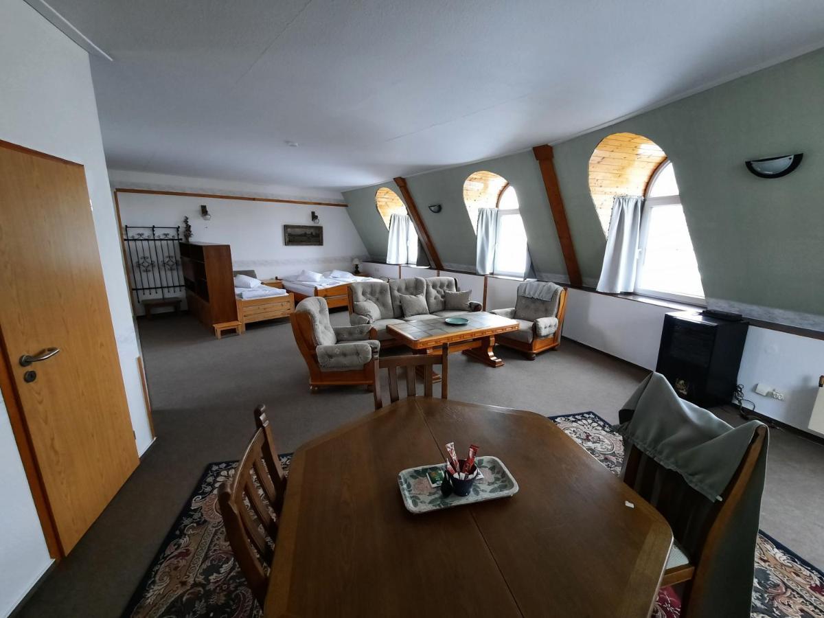 Hotel Koruna Jeseník Esterno foto