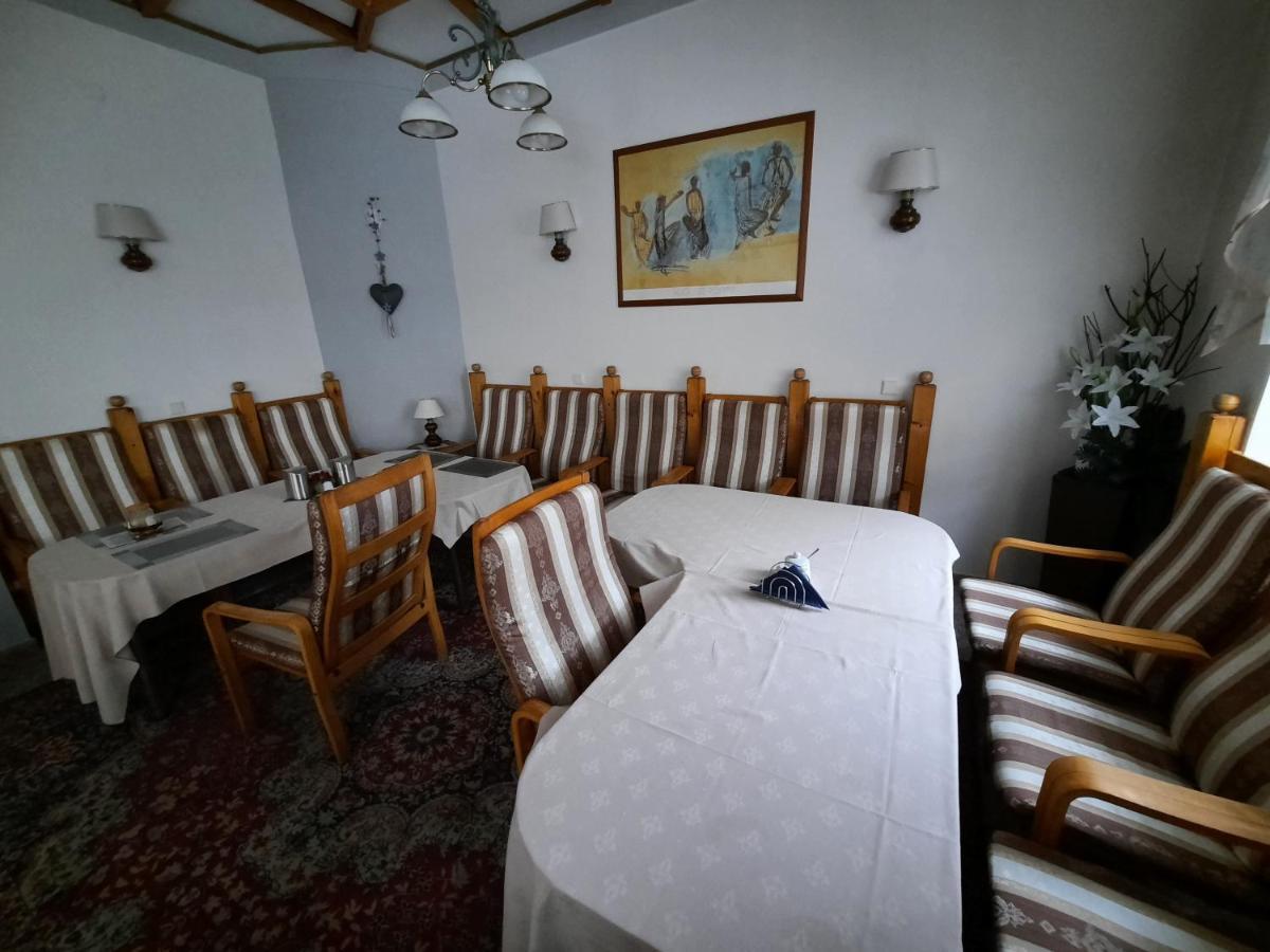 Hotel Koruna Jeseník Esterno foto