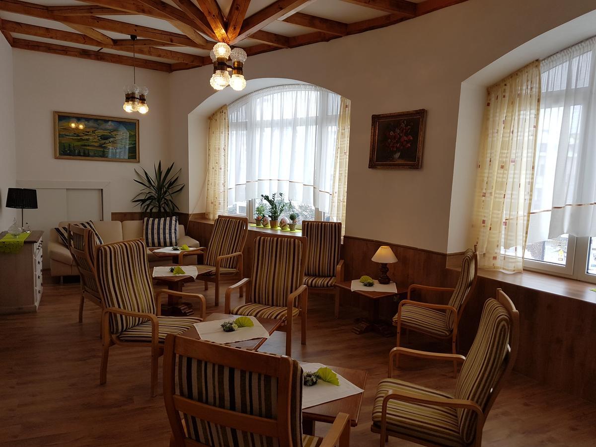 Hotel Koruna Jeseník Esterno foto