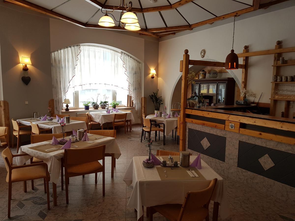 Hotel Koruna Jeseník Esterno foto